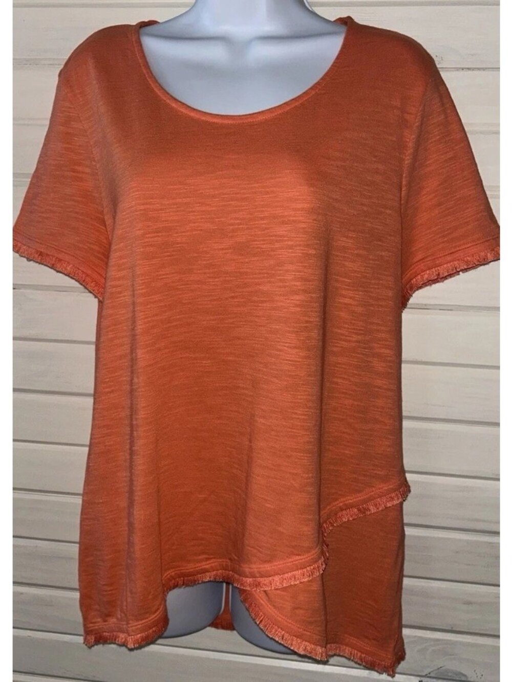 Chico's Sz 1 (MEDIUM) Tee Orange Scoop Neck Cotton Modal S/S Fringed Hem EUC